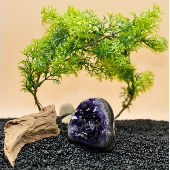 Améthyste forme libre Uruguay AAA 320 gr